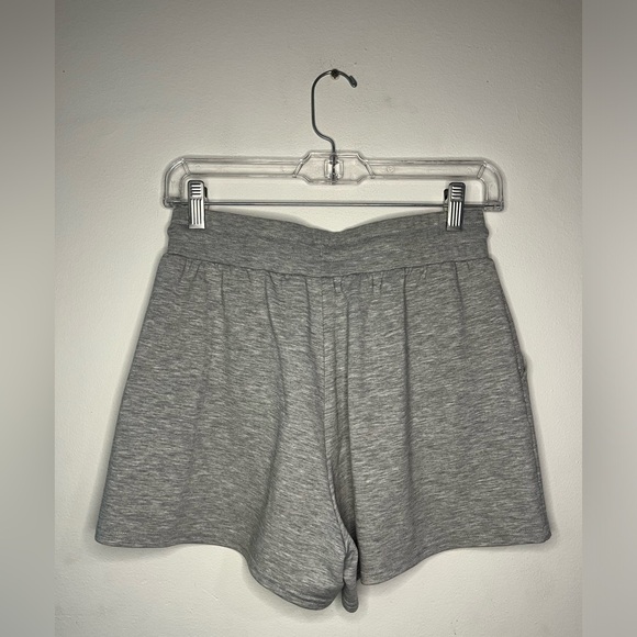 Alo Yoga Dreamy Short in Athletic Heather Grey - Picture 6 of 6